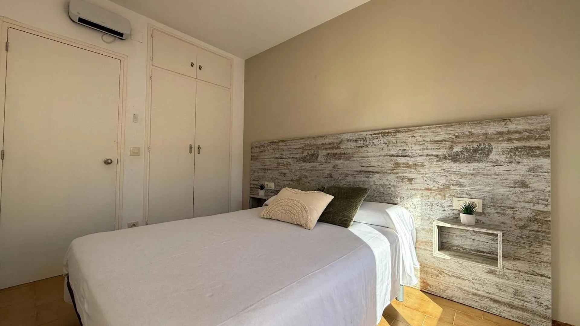 Apartamento Agi Sant Jordi Rosas 0*,  España