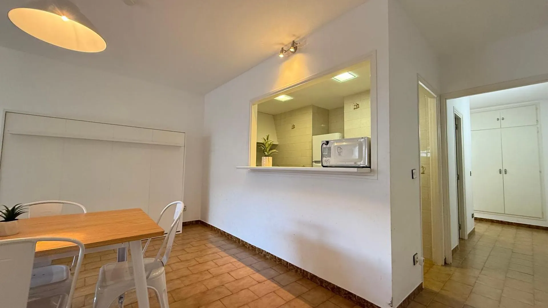 Apartamento Agi Sant Jordi Rosas